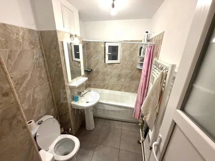 Apartament cu 2 camere semidecomandat în Brazda lui Novac