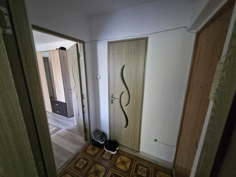Apartament cu 2 camere semidecomandat în Tureni