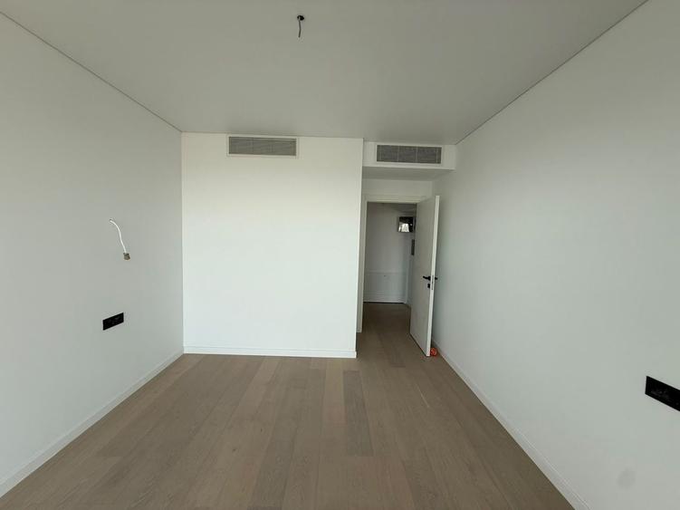 Apartament cu 2 Camere - Vedere Superba Spre Lac - One High District - 9