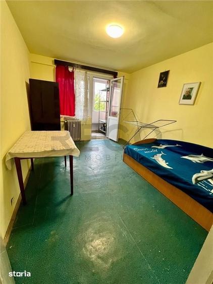 Apartament cu 3 camere decomandat în Rogerius