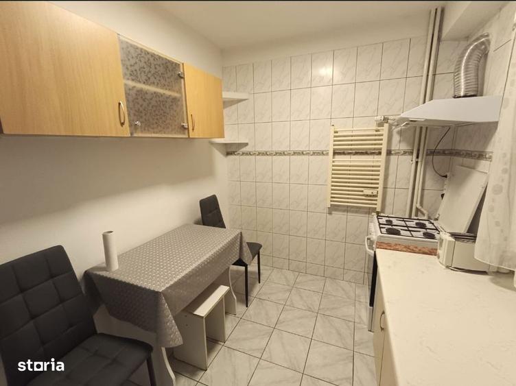 Apartament cu 2 camere decomandat, mobilat în Giurgiului