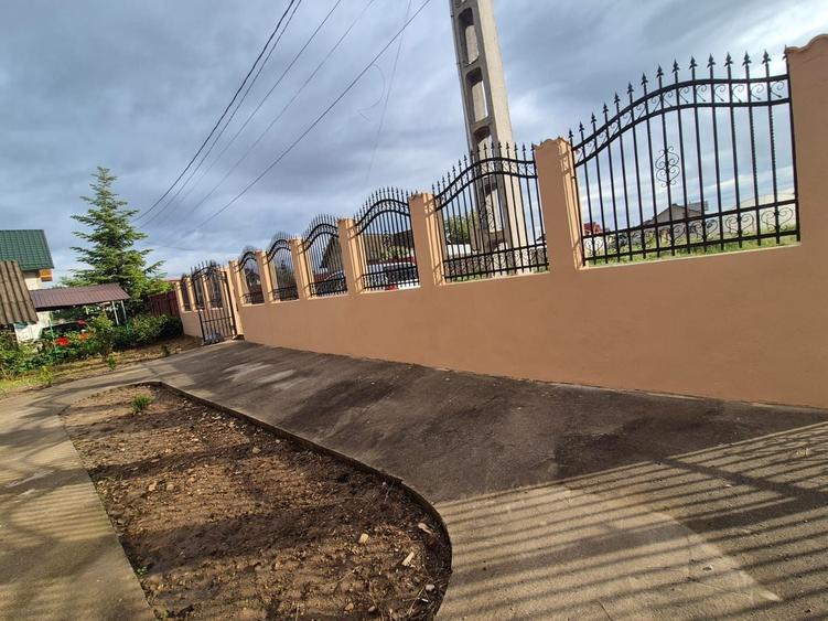 Casă cu 3 camere în Racovița