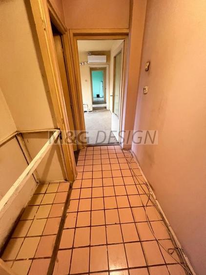 Apartament cu 3 camere semidecomandat în Șagului