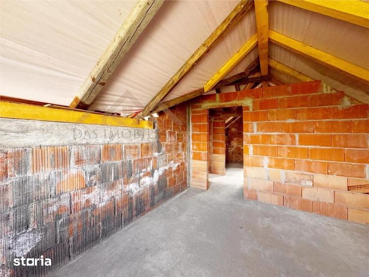 Casă cu 3 camere cu Teren 260 Mp în Recea