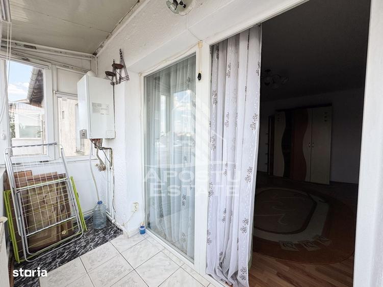 Apartament cu 2 camere semidecomandat în Girocului