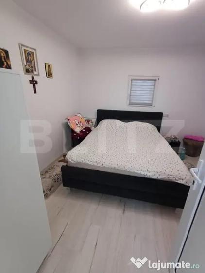 Casa cu 8 camere, 400 mp, 15 ari teren, Salcea - 1