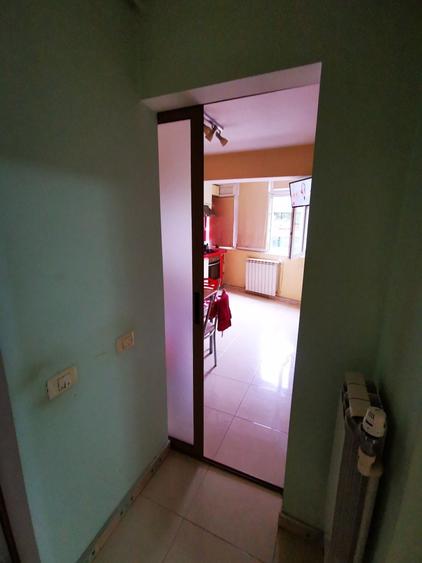 Apartament cu 2 camere decomandat în Exterior Vest