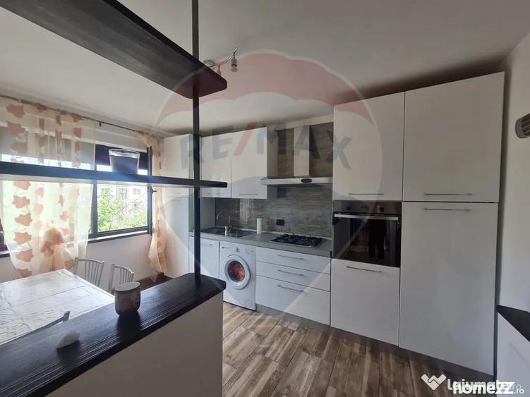 Apartament cu 2 camere decomandat în Gară