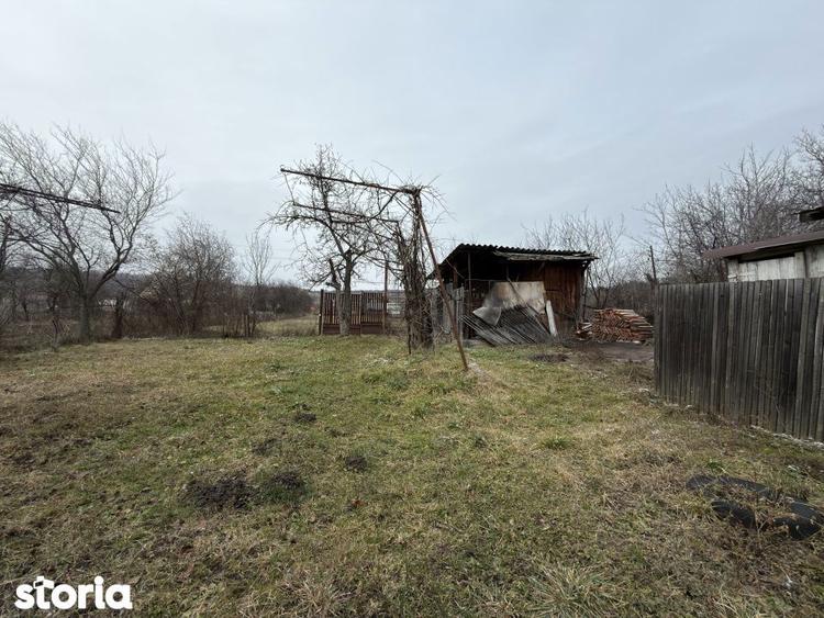 Casă cu 3 camere cu Canalizare în Central