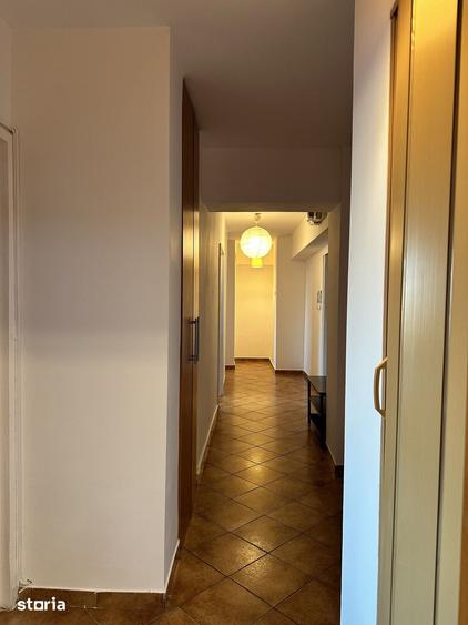 Apartament cu 3 camere în Gara de Nord