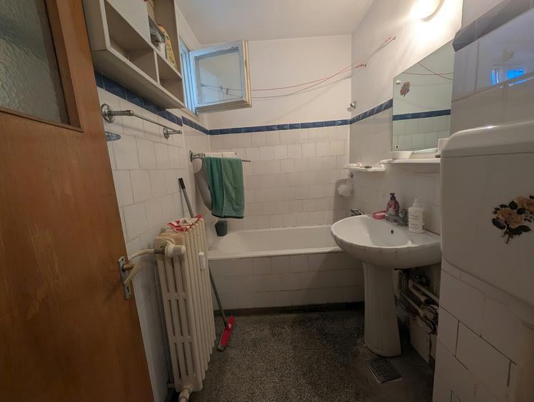 Apartament cu 3 camere circular în Drumul Taberei