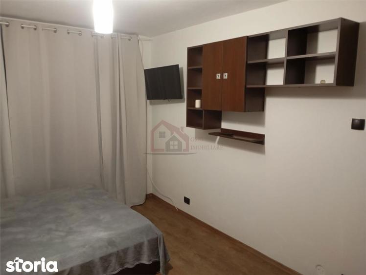 Garsonieră decomandată, mobilată în Tei