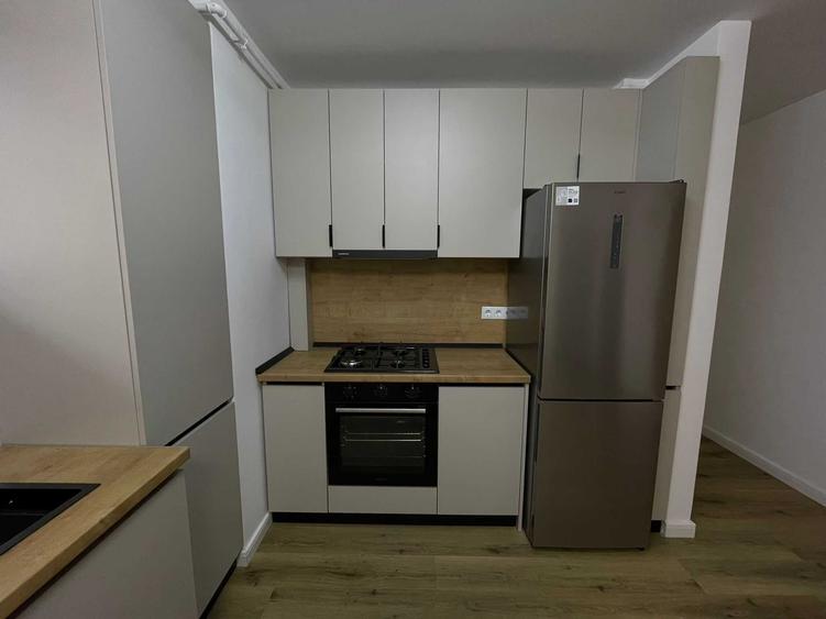 Apartament cu 2 camere decomandat în Florești