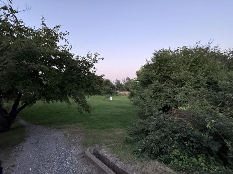Hotel/Pensiune, de 1,380 mp, în Băltenii de Sus