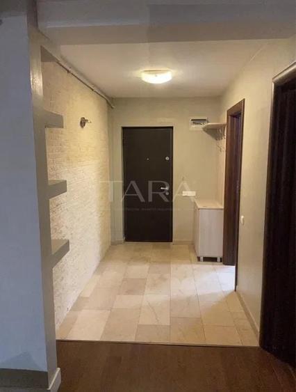 Apartament cu 3 camere decomandat, mobilat în Iris