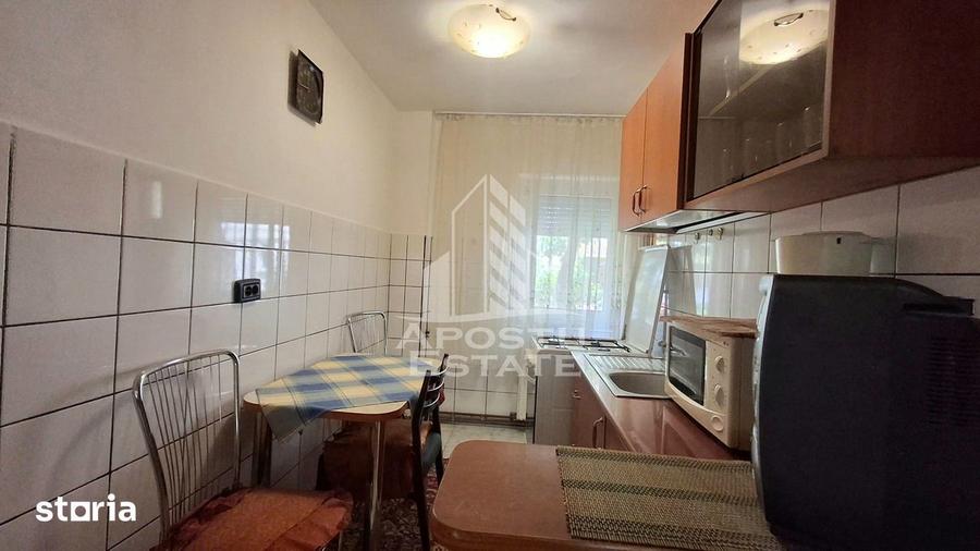Garsonieră decomandată, mobilată în Pârneava
