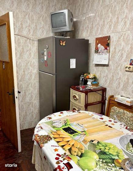 Apartament cu 3 camere decomandat în Tineretului