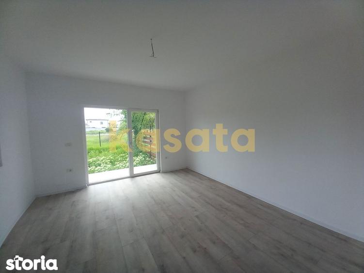 Casă cu 3 camere cu Canalizare în Central