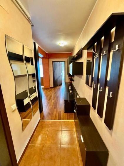 Apartament cu 2 camere semidecomandat, mobilat în Zorilor