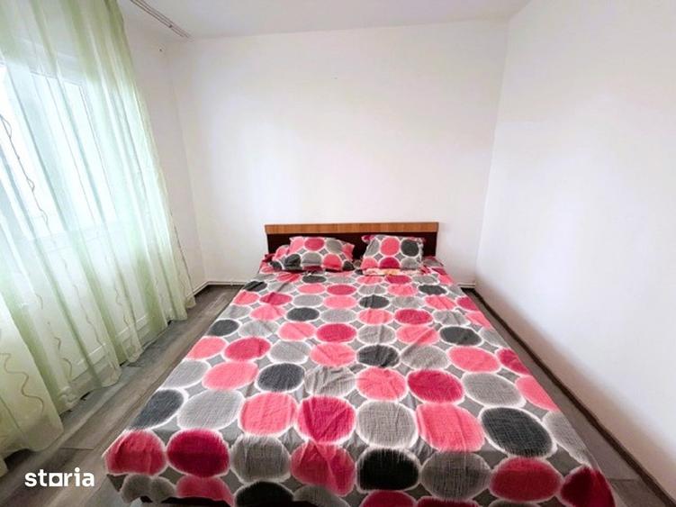 Apartament cu 3 camere decomandat în Tineretului