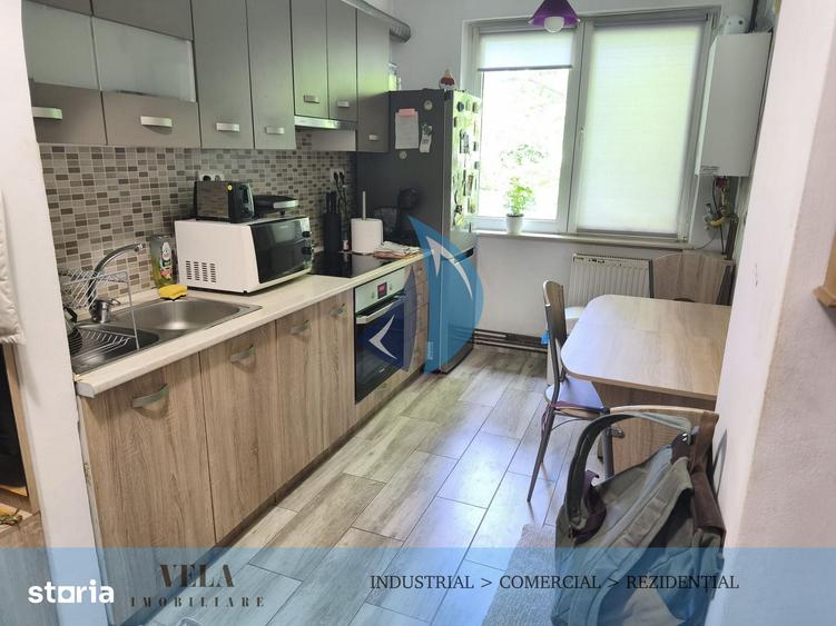 Apartament cu 3 camere în 22 Decembrie 1989