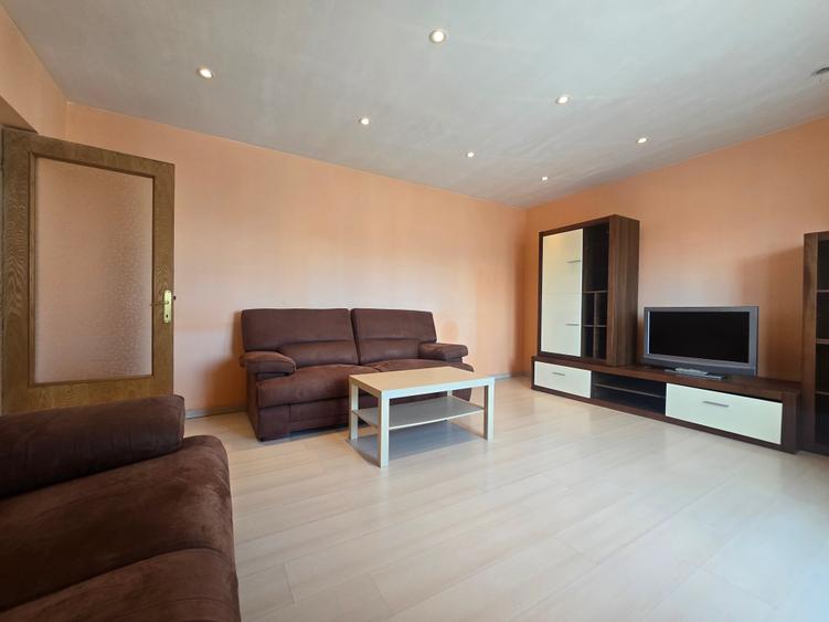 Apartament cu 2 camere decomandat, mobilat în Sebastian