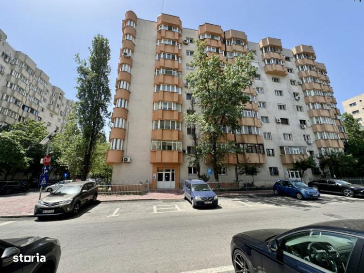 Apartament cu 3 camere, mobilat în Vitan