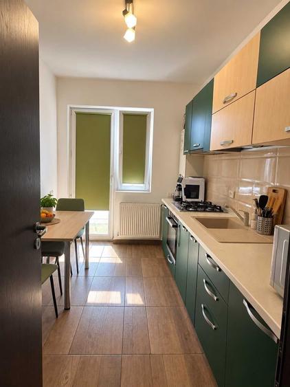 Apartament cu 2 camere decomandat în Apărătorii Patriei