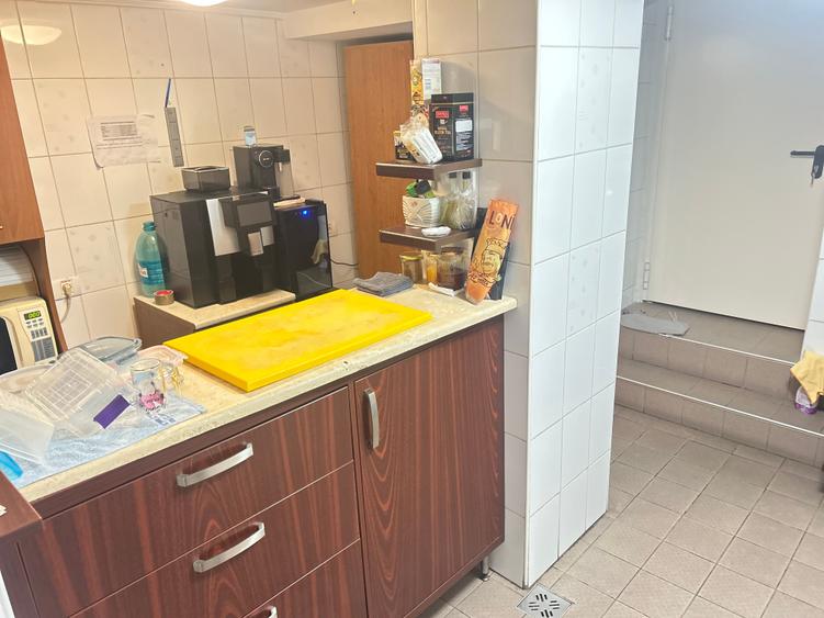 Spațiu comercial, de 500 mp, în Central
