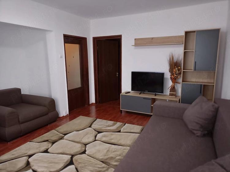 Apartament cu 2 camere semidecomandat în Central