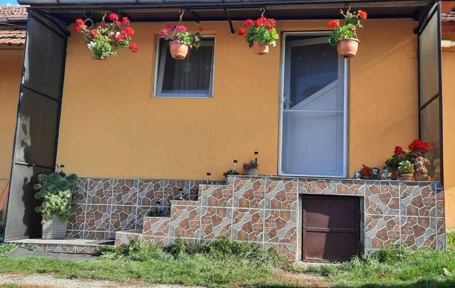 Apartament cu 2 camere decomandat în Iris