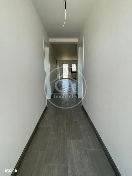 Casă cu 4 camere decomandat în Leș
