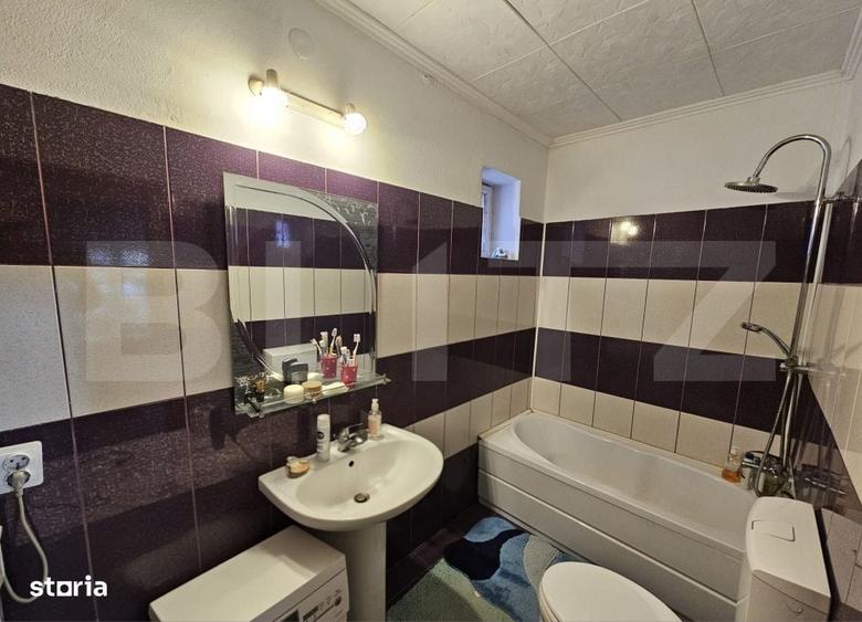 Casă cu 4 camere cu Teren 2046 Mp în Central