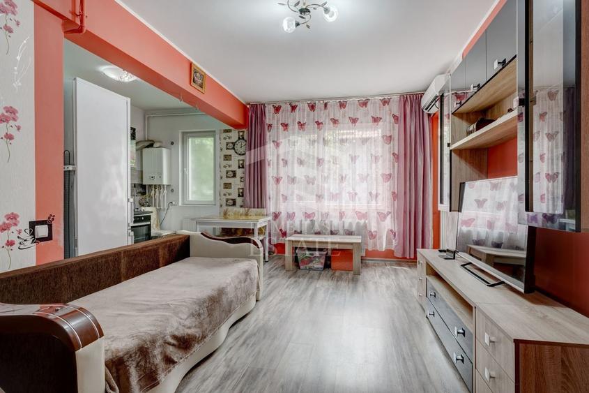 Apartament cu 2 camere semidecomandat, mobilat în Rahova