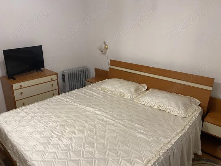 Apartament cu 3 camere decomandat în Stadion
