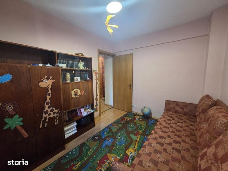 Apartament cu 3 camere decomandat în Ultracentral