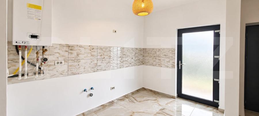 Duplex cu 3 camere cu Canalizare în Valea Lupului