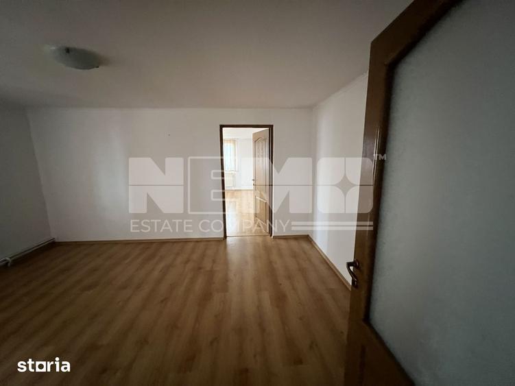 Casă cu 5 camere cu Teren 1600 Mp în Rădăuți