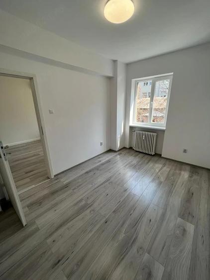 Apartament cu 2 camere semidecomandat în Gara de Nord