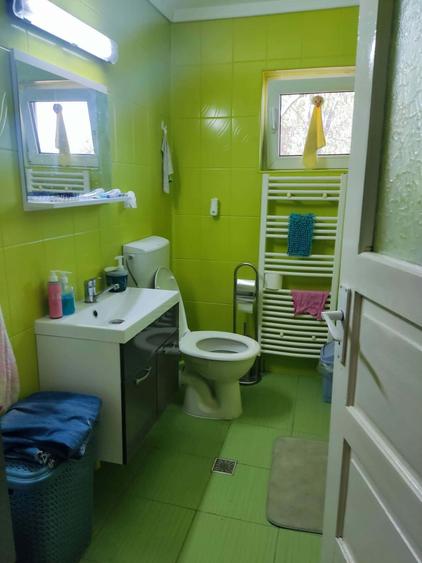 Casă cu 4 camere în Berceni