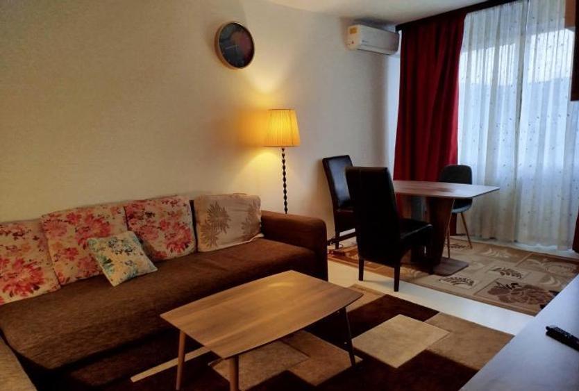 Apartament cu 2 camere decomandat, mobilat în Tei