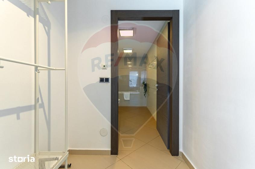 Apartament cu 4 camere în Central