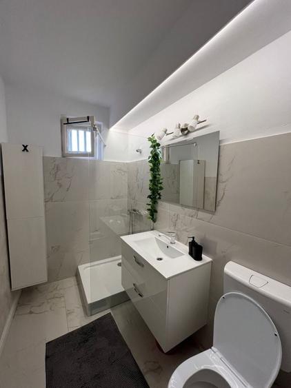 Apartament cu 2 camere decomandat în Independenței