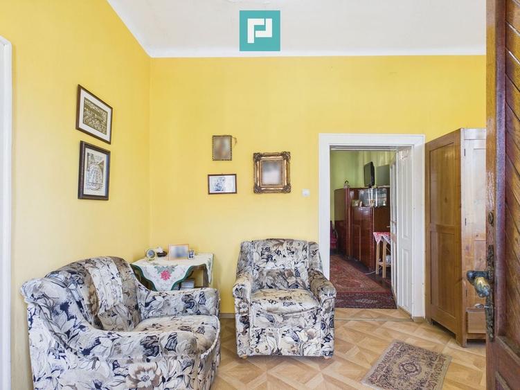 Casă individuală cu 4 camere cu Canalizare în Săvârșin