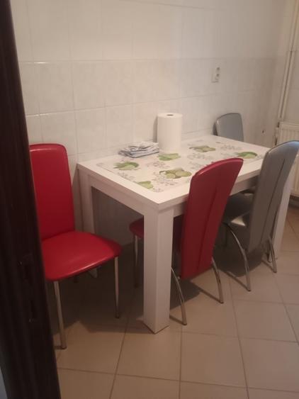 Apartament cu 2 camere decomandat în Vărsătura