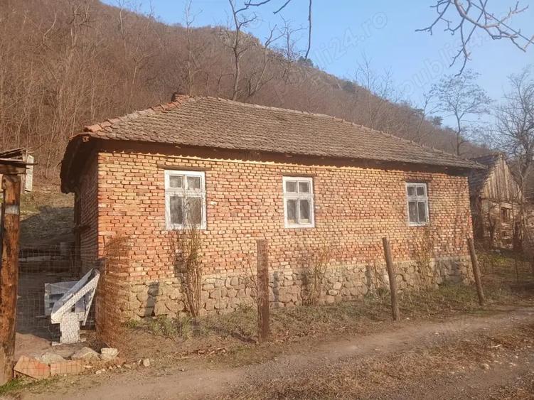 Casă cu 2 camere în Orșova