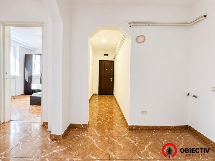 Apartament cu 3 camere decomandat în Dărmănești