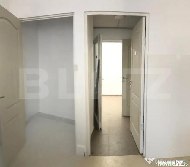 Casă cu 4 camere cu Teren 1000 Mp în Central