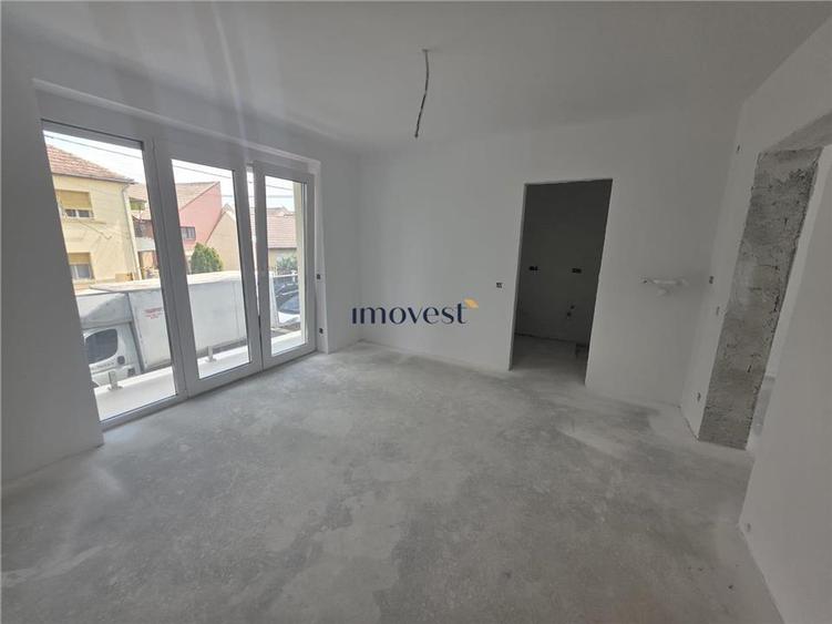 Apartament cu 2 camere decomandat în Titulescu