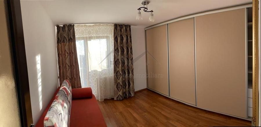 Casă individuală cu 4 camere cu Canalizare în Miroslava